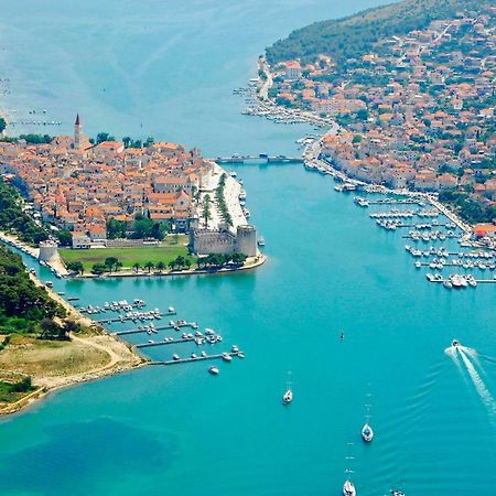 Apartman Adriatic Trogir Exterior foto
